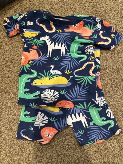 Carters two piece pajama short sleeve set Animal print 18 Months