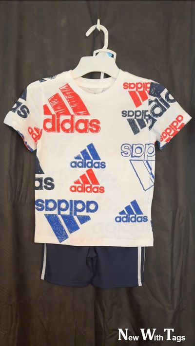 ADIDAS SHIRT & SHORTS SET 5T/5