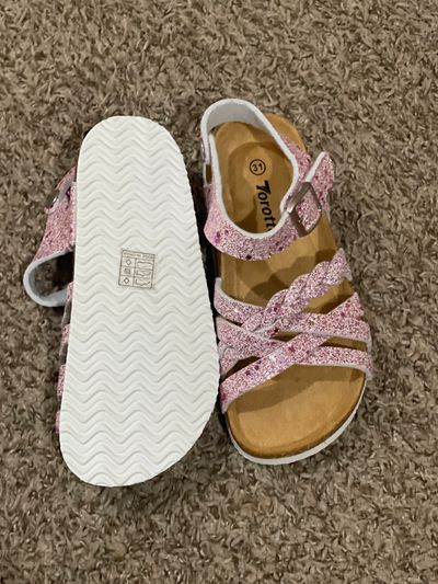 Amazon Never worn 13 (Lil' Kid)