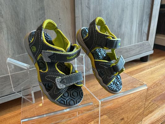 Timberland Gray/yellowish green Velcro strap sandals size 6 6 (Lil' Kid)