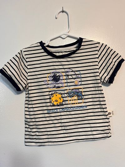 Unknown Striped Tee Shirt w Space Theme- Size 100/3t 3T