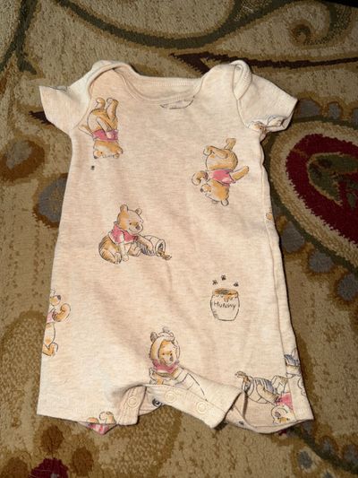 Disney Winnie the Pooh romper 0-3 Months