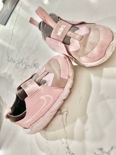 Nike Pink sneakers 9 (Lil' Kid)