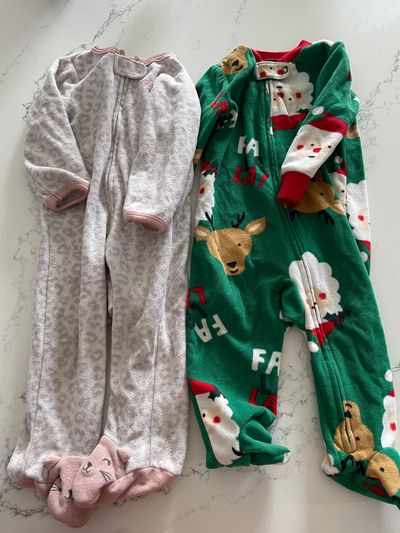 Carter's Fleece pajamas 6-9 Months