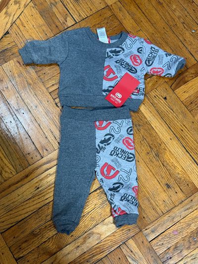 Ecko red New eco red sweatsuit sz 0-3 2 pc set 0-3 Months