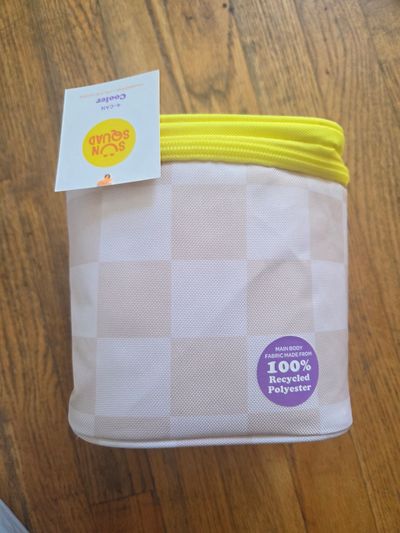 Brand new with Tag 4 can Cooler bag