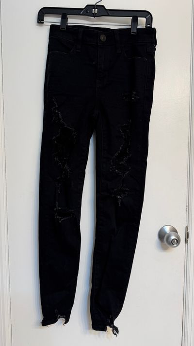 American Eagle Black straight leg stretch jeans distressed Women's - XS