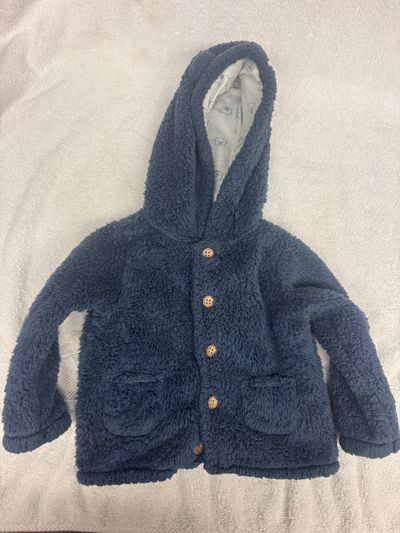 Baby Boys Carters Sweater with hood. Size 18 month Baby Boys Carters Sweater with hood. Size 18 months 18 Months