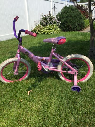 Huffy Princess bike with training wheels 12 Kids Bike