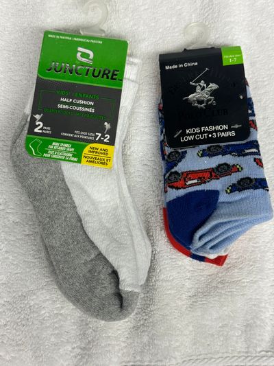 5 Pairs of Brand New Boys Socks. 5 Pairs of Brand New Boys Socks.