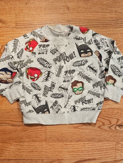 Zara Baby Boys Like new 18-24M sweatshirt feature Marvels superheroes graphic 18-24 Months