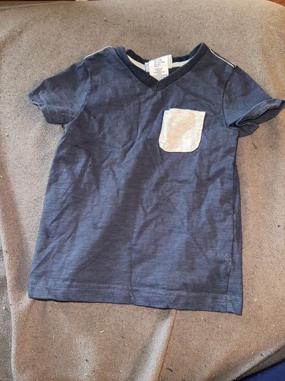 Tommy Bahama Navy blue tee with grey pocket 24 Months