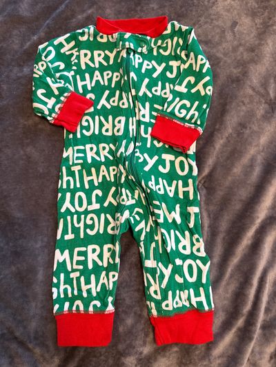 Carters Merry green Christmas pajamas 3 Months