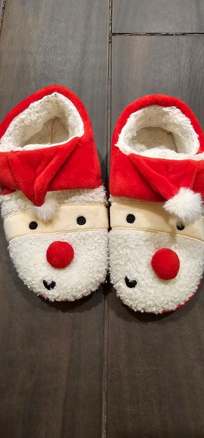 Primark Like New Santa Claus sleepers comfortable warm great for holidays 13 (Lil' Kid)