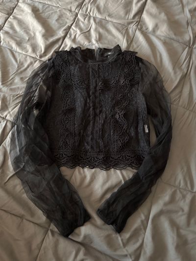 Forever 21 Black Lace Sheer Sleeve Top Junior M - 6