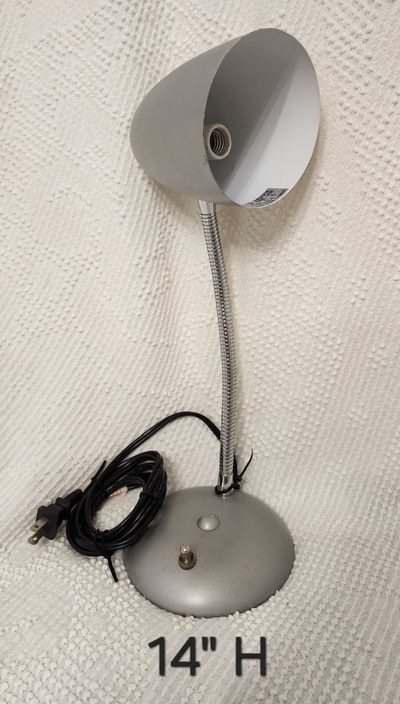 DESK LAMP