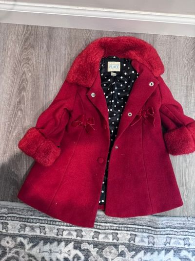 Childrens place red coat 24 months beautiful coat, 24 months 24 Months