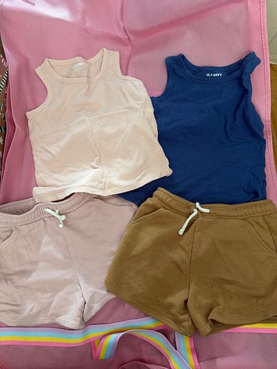 Old Navy Mix n Match Tank and Pull on Shorts Sets Elastic waist, drawstring 5T