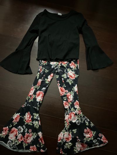 Shein Adorable two piece bell bottom outfit size 5Y 5T