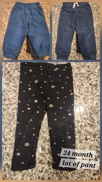 Freece pants lot of pant. 3 pants Lot of pant 24 month. 24 Months