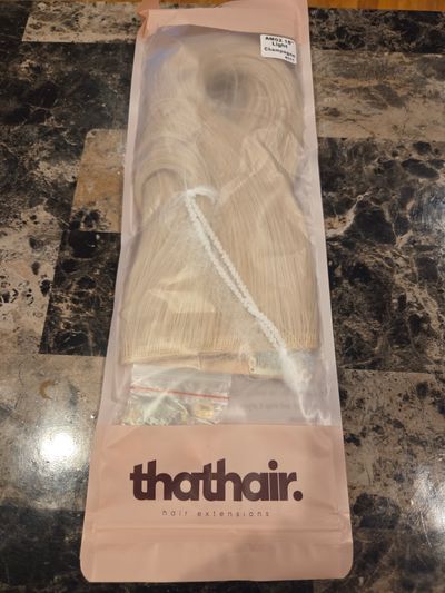 Brand New thathair hair extensions 18 inch AM02 Light Champagne retails $129