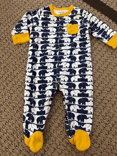 Offspring, elephant, pajamas 6 months  3-6 Months