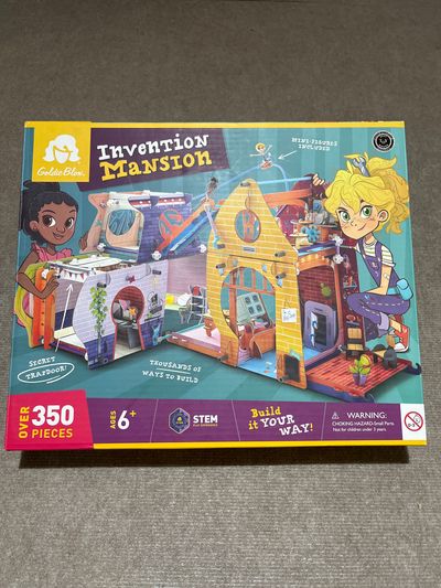 Goldie Blox STEM.Used. has almost all parts. Hours of fun. Walmart $80