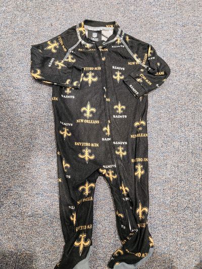 NFL Team Apparel New Orleans Saints footed fleece pajamas 6-9 Months