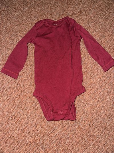 Carter's burgundy long sleeve onesie 9 Months