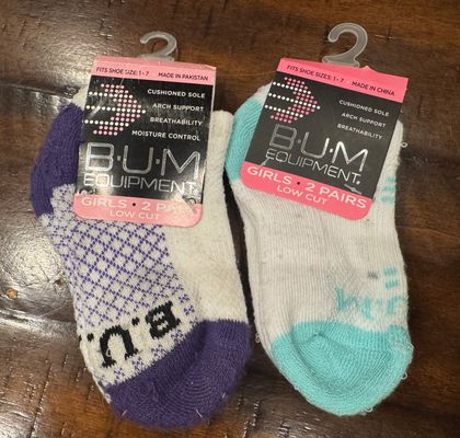 2 Packs girls socks. Not perfect condition 2 Packs girls socks. Not perfect condition
