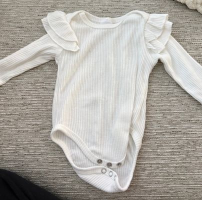 Unknown Ruffle onesie 0-3 Months