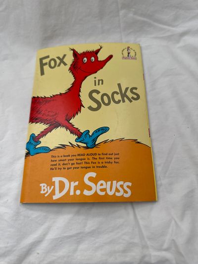 I can read Fox in socks