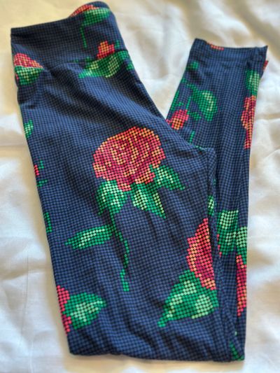 Lularoe Brand new Womens OS one size fits ladies 2 to 8. Women's - S
