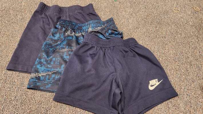 Nike Soft summer shorts 2T