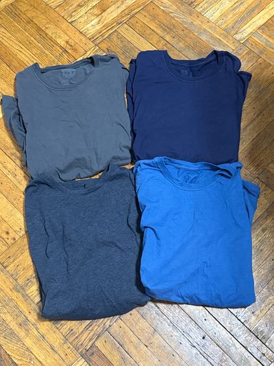 Fruit of the loom t shirts sz xl Grays and blues 4 pack Men's - XL