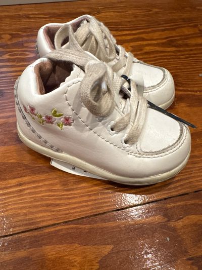 Stride rite White leather lace up shoes with Pink flower 4-1/2 (Toddler)