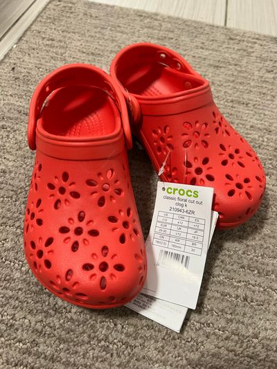 Crocs New with tag , color red , size 12 1 (Big Kid)