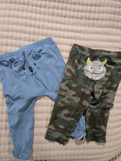 Carters Set of two pants 9 Months