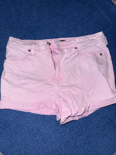 Wild Fable High rise light pink denim short with stretch Women's 12
