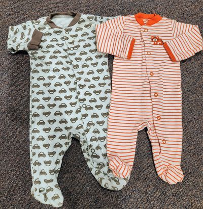 Carters NB snap sleepers 0-3 Months