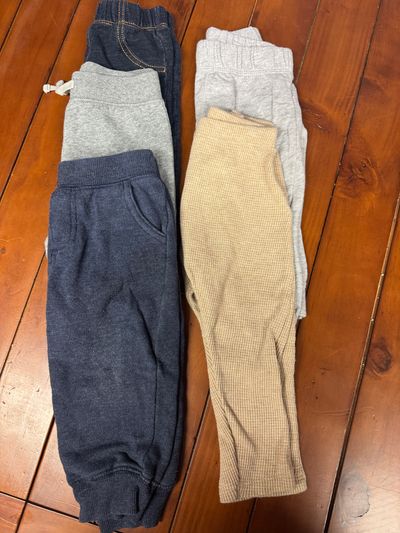 5 Pairs Boys Pants, Carters Old Navy Etc Bundle of 5 pants. Size 18 Months 18 Months