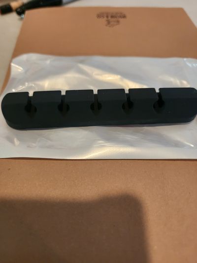 New silicone cable management organizer clip. silicone cable management organizer clip.