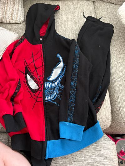 Marvel Spider-Man venom pants and zip up 10-12