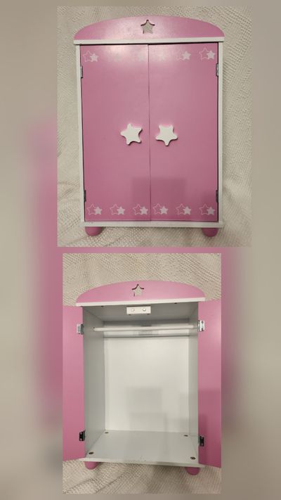 AMERICAN GIRL Wooden closet