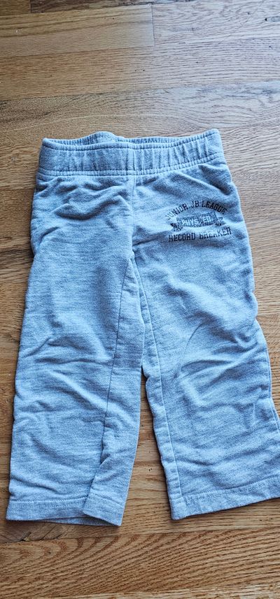 Carter's Like new wide legs sweatpants Elasticized waist 2T