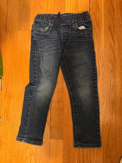 Osh kosh Osh Josh pull up dark jeans 5T/5