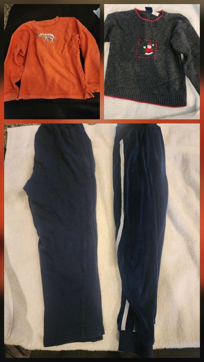 Lot of 6 cloth Snowman sweater, dinasor fleece, two pant. 6T/6