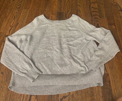 Banana Republic size medium sweater  Women's - M