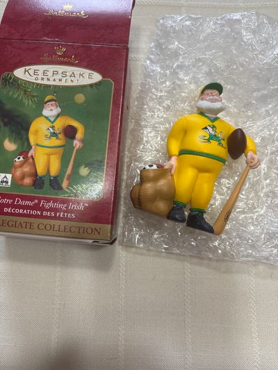 NEW- Hallmark Keepsake Ornament Notre Dane Fighting Irish ornament