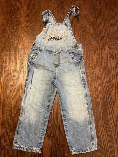 Osh kosh overalls  3T